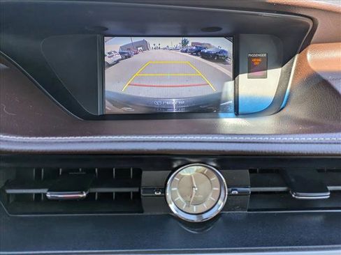 Used 2016 Lexus ES 300h image 15