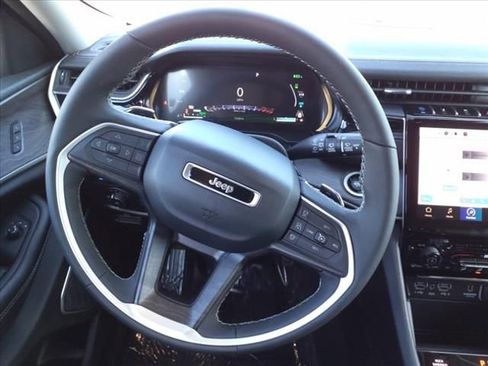 New 2023 Jeep Grand Cherokee 4WD 4xe image 16