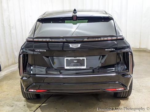 Certified 2025 Cadillac Lyriq Luxury w/ LPO, Floor Liner Package AWD/4WD image 8