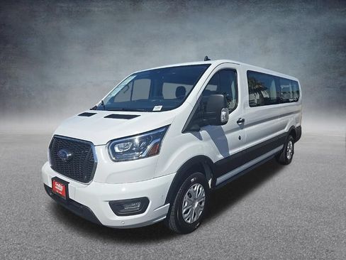 Used 2023 Ford Transit 350 XLT RWD image 8