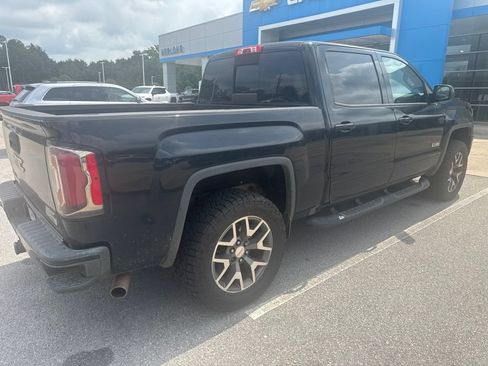 Used 2017 GMC Sierra 1500 SLT AWD/4WD image 3