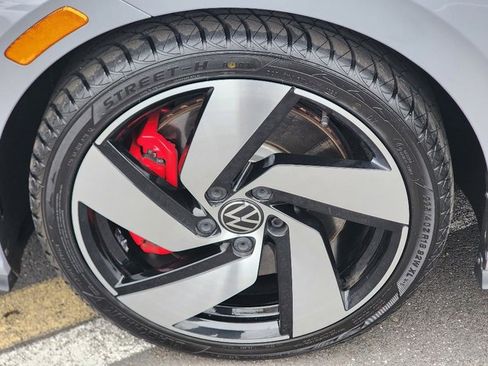 Used 2024 Volkswagen GTI S image 18