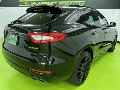 Used 2018 Maserati Levante AWD/4WD image 10