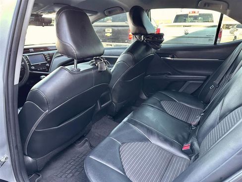Used 2020 Toyota Camry SE image 20