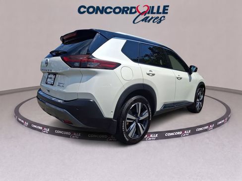 Certified 2023 Nissan Rogue SL w/ SL Premium Package AWD/4WD image 7