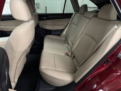 Used 2019 Subaru Outback 2.5i Limited image 18