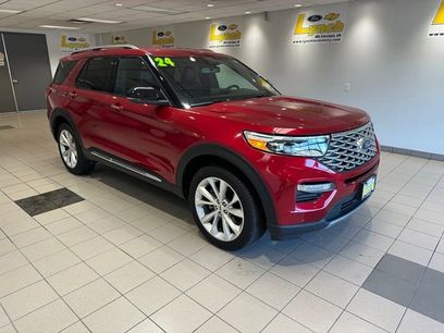 Used 2024 Ford Explorer Platinum w/ Technology Package