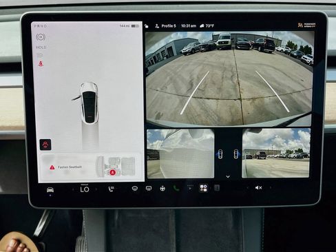 Used 2022 Tesla Model Y Long Range AWD/4WD image 22