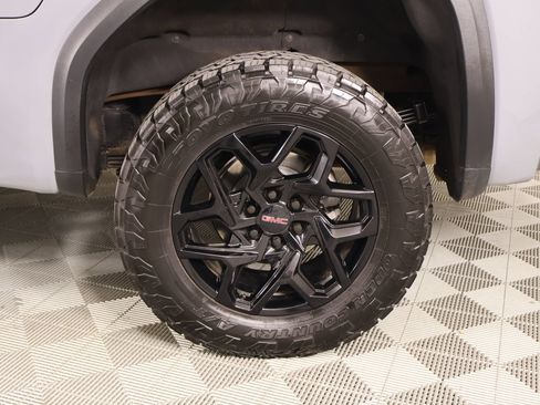 Used 2025 GMC Sierra 1500 AT4X AWD/4WD image 20