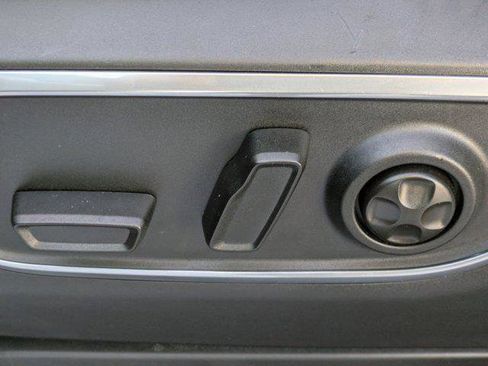 Used 2024 Jeep Wagoneer Series II image 18