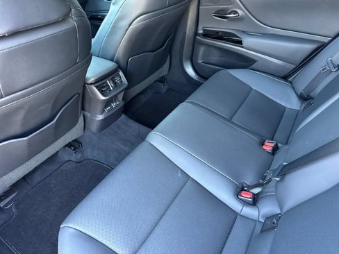 Used 2022 Lexus ES 350 F Sport w/ Accessory Package 2 FWD image 12