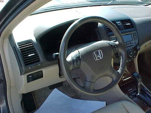 Used 2006 Honda Accord EX-L image 23