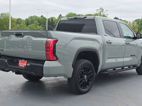 Used 2024 Toyota Tundra Limited AWD/4WD image 3