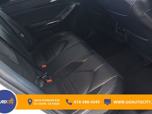 Used 2022 Toyota Avalon XSE w/ Carpet Mat Package (TMS) image 13