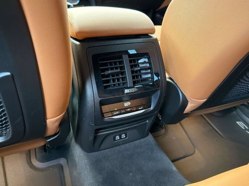 Used 2024 BMW X3 sDrive30i w/ M Sport Package RWD image 27