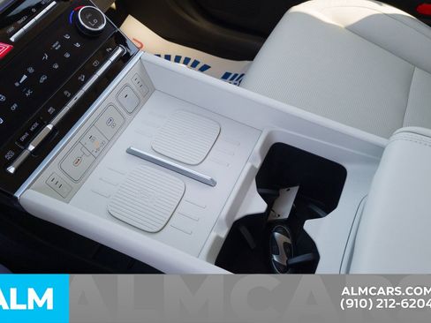 Used 2025 Hyundai Santa Fe Calligraphy image 26