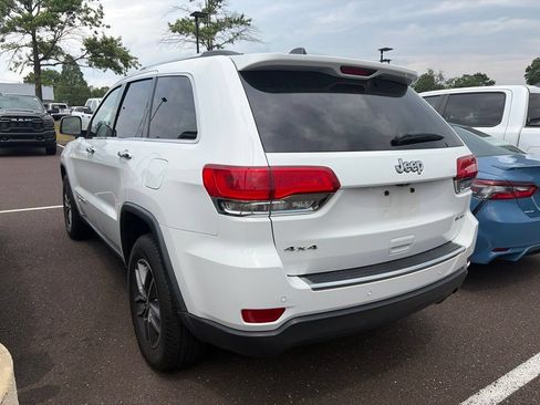 Used 2017 Jeep Grand Cherokee Limited AWD/4WD image 6