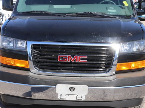 Used 2020 GMC Savana 2500 w/ Enhanced Convenience Package image 2
