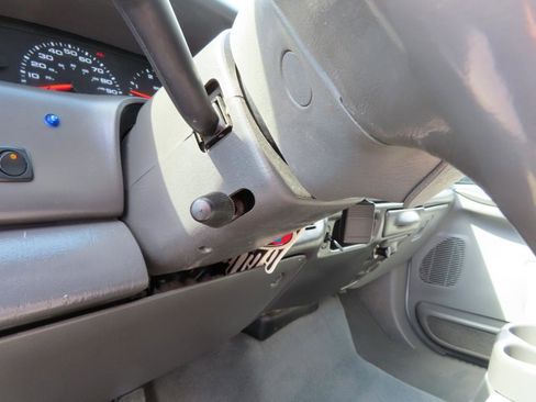 Used 2003 Ford F350 Lariat image 33