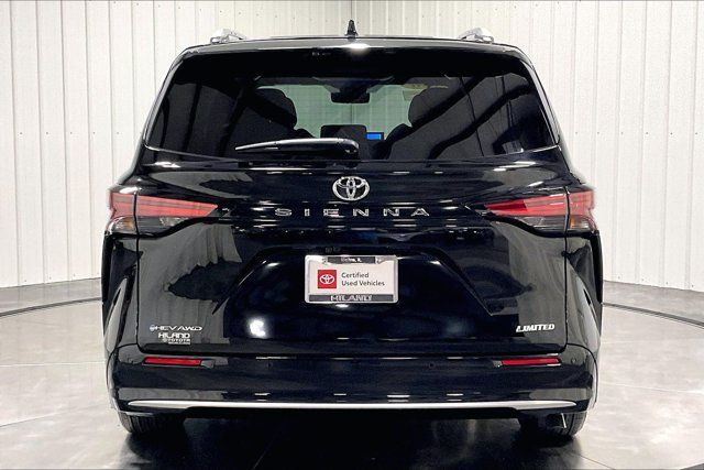 Certified 2026 Toyota Sienna Limited AWD/4WD image 4