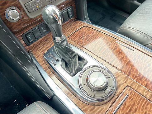 Used 2020 Nissan Armada SL w/ Premium Package image 17