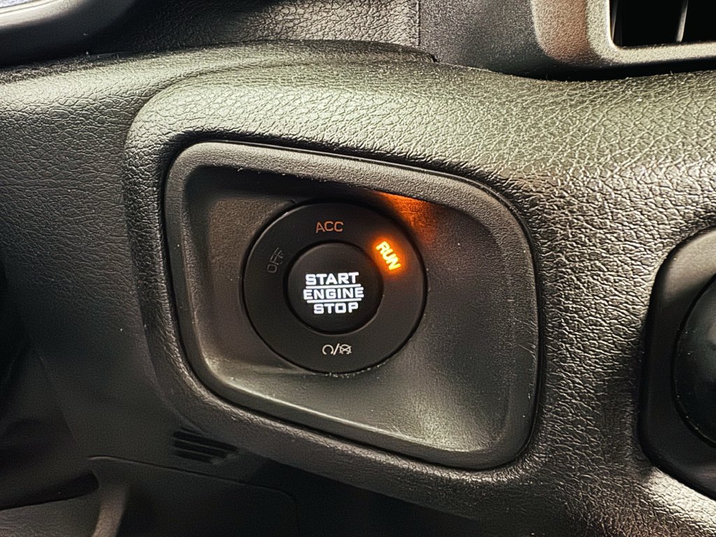 Used 2024 Jeep Wrangler Unlimited AWD/4WD image 13