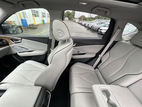 Used 2019 Acura RDX AWD w/ Advance Package image 3