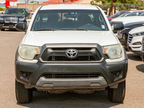 Used 2014 Toyota Tacoma PreRunner w/ Convenience Package RWD image 3