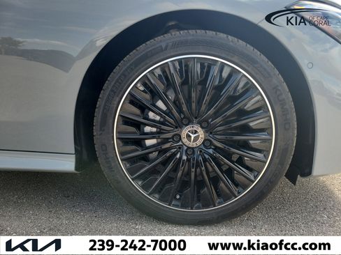 Used 2024 Mercedes-Benz CLE 300 4MATIC Coupe image 7