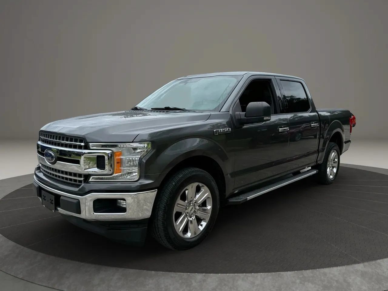 Used 2020 Ford F150 XLT w/ Equipment Group 302A Luxury RWD image 3
