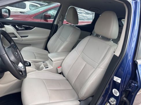 Certified 2022 Nissan Rogue Sport SL image 8