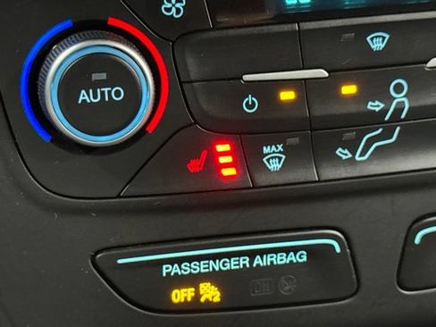Used 2018 Ford Escape SE AWD/4WD image 4