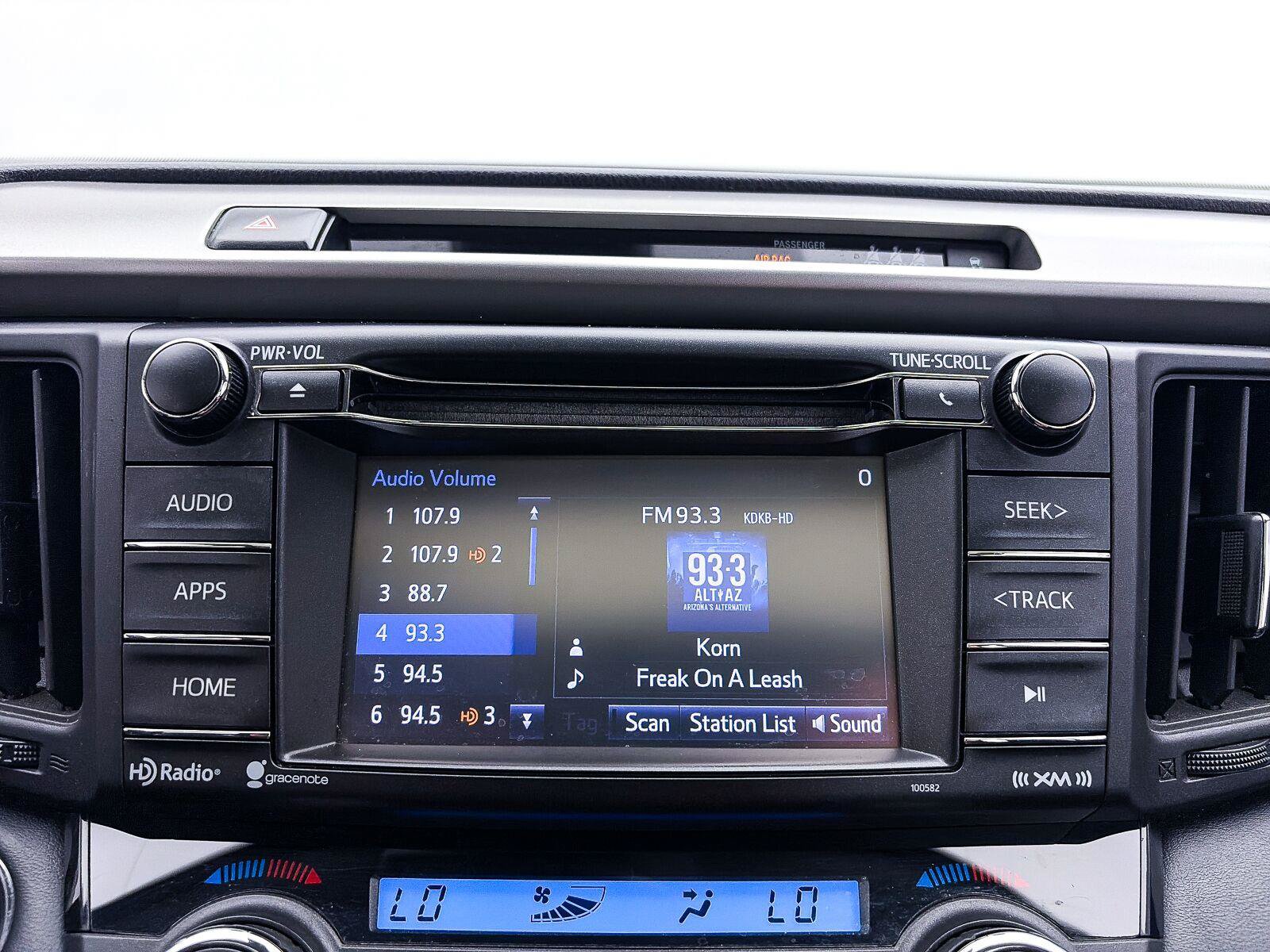 Used 2017 Toyota RAV4 XLE AWD/4WD image 22