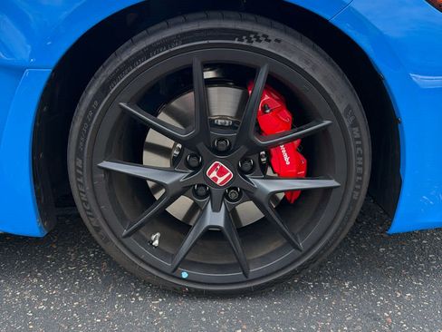 Used 2025 Honda Civic Type R image 6