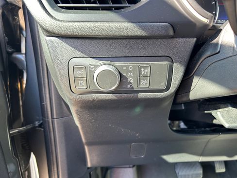 Used 2022 Ford Escape SE w/ Convenience Package image 26