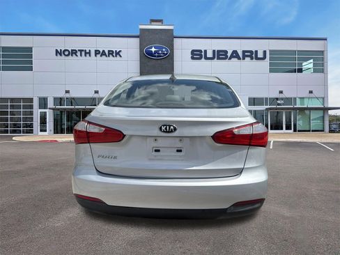 Used 2016 Kia Forte LX FWD image 4