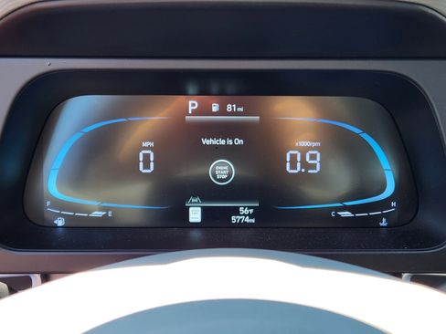 Certified 2025 Hyundai Elantra Sport image 19