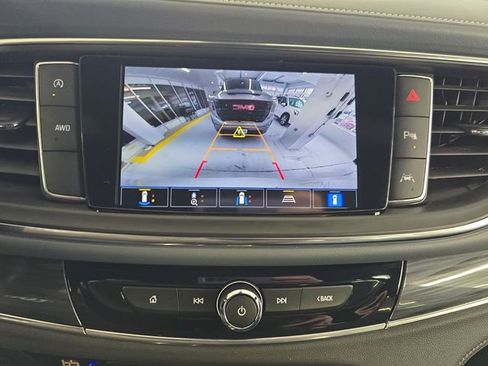 Certified 2024 Buick Enclave Premium image 16