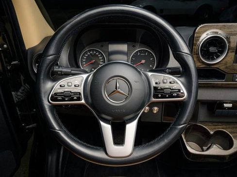 Used 2021 Mercedes-Benz Sprinter 3500 image 40