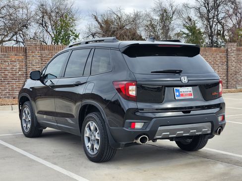 Used 2023 Honda Passport TrailSport image 8