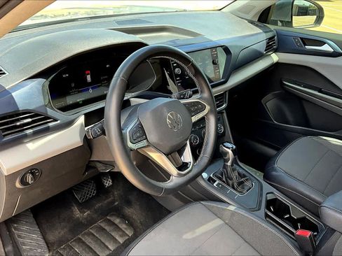 Used 2022 Volkswagen Taos SE image 18