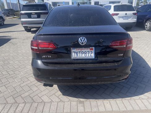 Used 2016 Volkswagen Jetta Sport FWD image 5