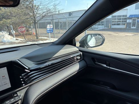 Used 2025 Toyota Camry SE image 36