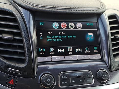 Used 2017 Chevrolet Impala LT image 12