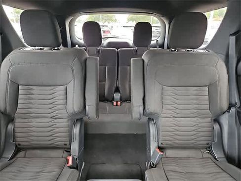 Used 2020 Ford Explorer XLT image 14