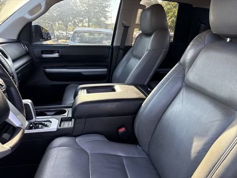 Used 2015 Toyota Tundra SR5 w/ SR5 Upgrade Package AWD/4WD image 11