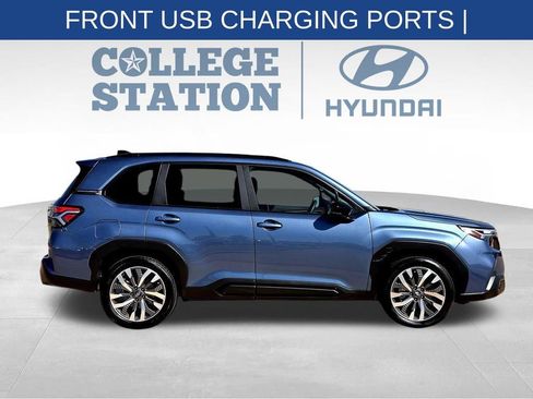 Used 2025 Subaru Forester Touring image 11