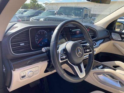 Used 2021 Mercedes-Benz GLE 350 image 3