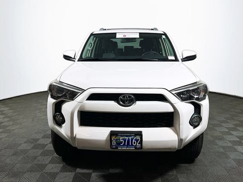 Certified 2018 Toyota 4Runner SR5 AWD/4WD image 2