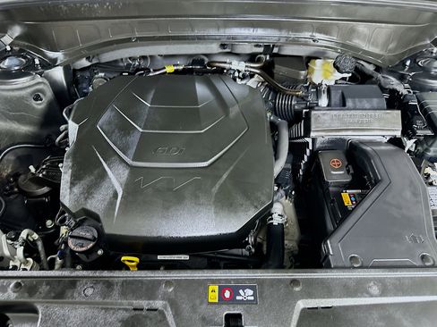 Used 2025 Kia Telluride S FWD image 36